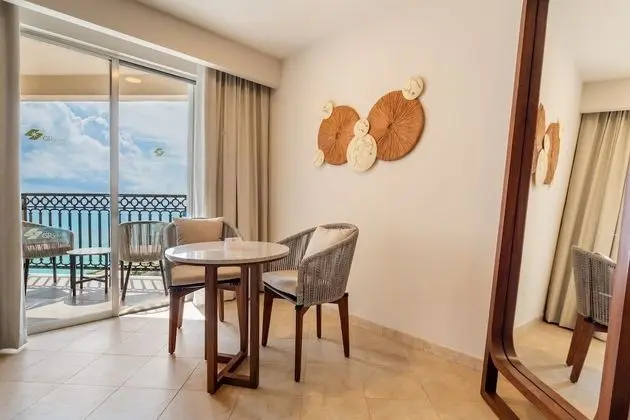 Romantic Room, Ocean View Free Wi-Fi