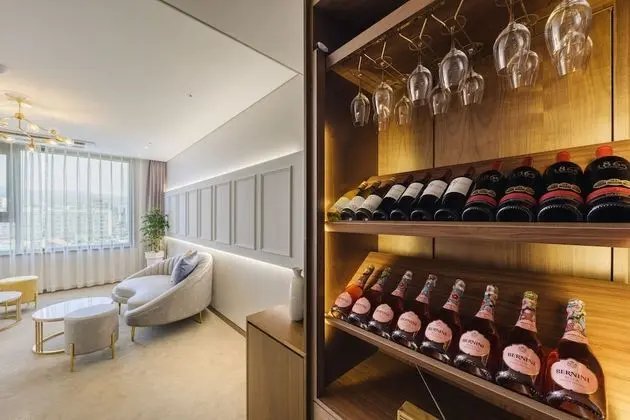 Club Lounge, Ocean View