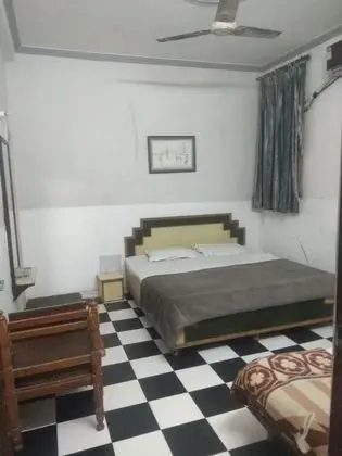 Üç Kişilik Oda