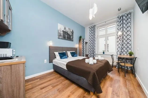 Stüdyo (1 Hyacinth)