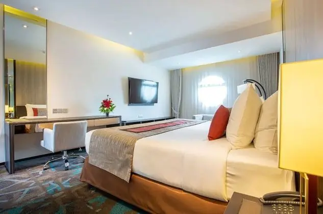 Corner Suite