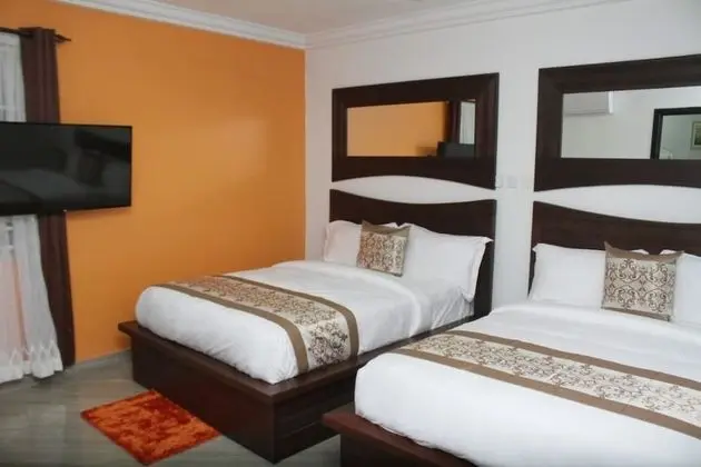 Tek Büyük veya İki Ayrı Yataklı Oda
