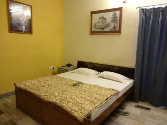 Deluxe Tek Büyük veya İki Ayrı Yataklı Oda