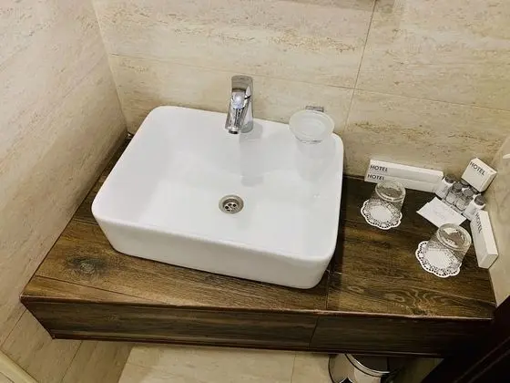 Standard Tek Büyük veya İki Ayrı Yataklı Oda, Balkon