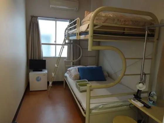 Oda, Sadece kadınlar için, Sigara İçilmez (Private)