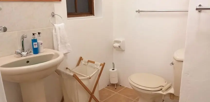 Joy No: 4 Private Suite: Room Only 6