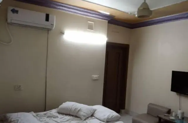 Standard Tek Büyük veya İki Ayrı Yataklı Oda