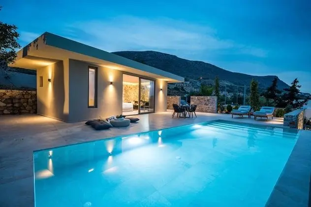 Serenity Open Plan Suite Sea Vie with Individual Pool
