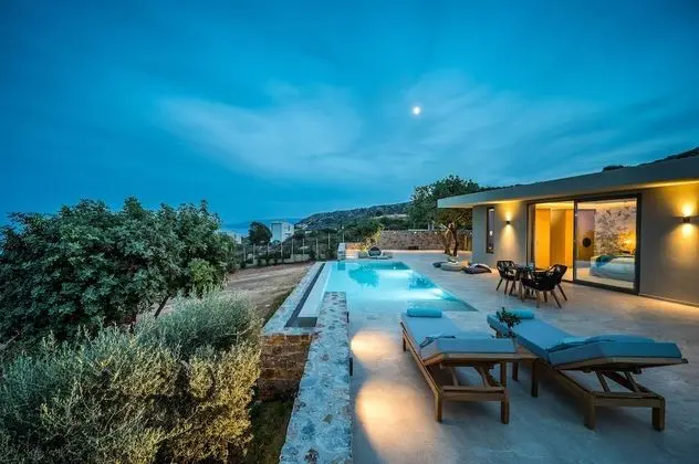 Serenity Open Plan Suite Sea Vie with Individual Pool