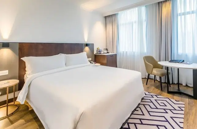Signature Oda, 1 En Büyük (King) Boy Yatak (superior, newly refurbished)