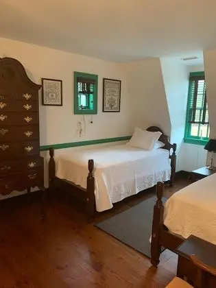 İki Ayrı Yataklı Oda, 2 Tek Kişilik Yatak, Özel Banyo (Green Room)