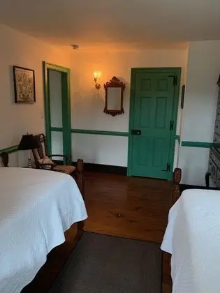 İki Ayrı Yataklı Oda, 2 Tek Kişilik Yatak, Özel Banyo (Green Room)