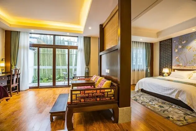 Deluxe Tek Büyük Yataklı Oda