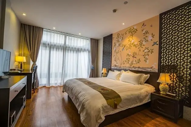 Deluxe Tek Büyük Yataklı Oda