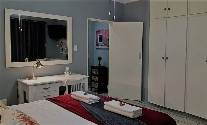 Tek Büyük Yataklı Oda, Bahçe Manzaralı