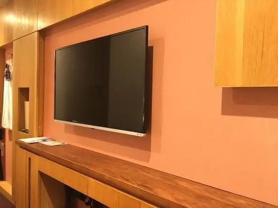 Tek Büyük Yataklı Oda, Sigara İçilmez (separate breakfast charge)