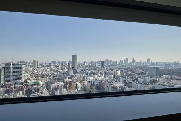 Üç Kişilik Oda, Sigara İçilmez (Top Floor, separate breakfast charge)