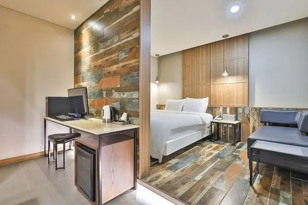 Standard Tek Büyük Yataklı Oda