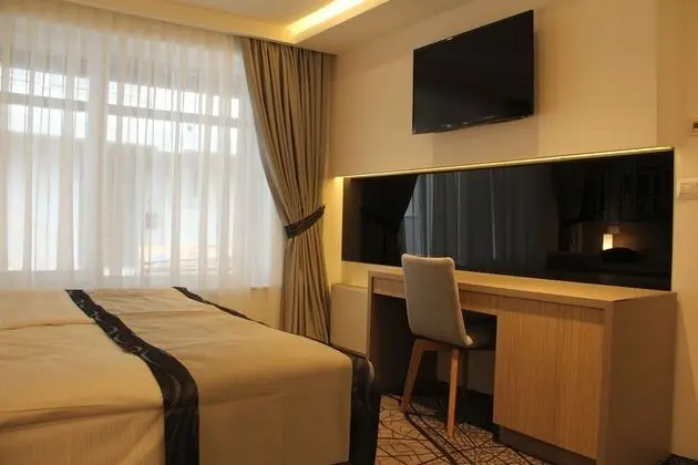 Deluxe Tek Büyük veya İki Ayrı Yataklı Oda, Şehir Manzaralı