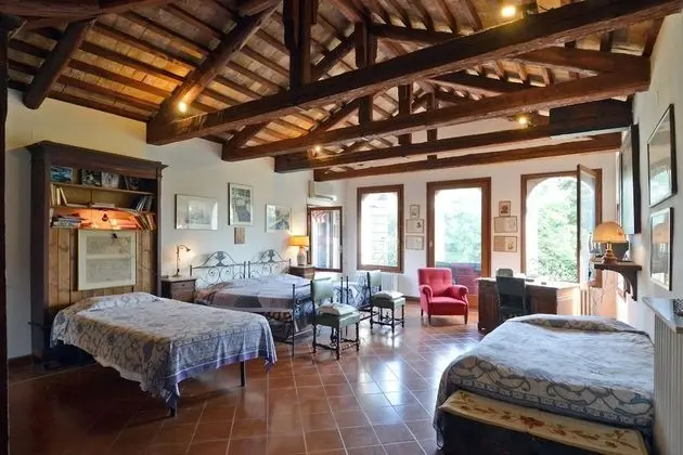 Dört Kişilik Oda, Banyolu/Duşlu (In Torretta)