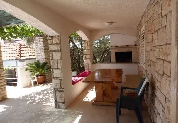 Ev (Gradina 1 - private pool - H(10+2))