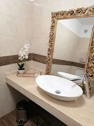 Superior Oda, Teras, Göl Manzaralı