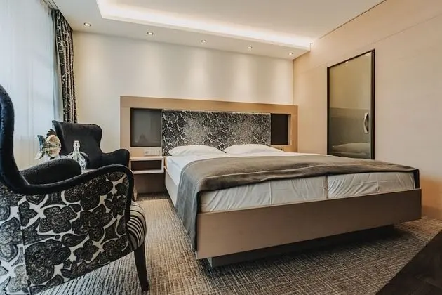 Deluxe Tek Büyük Yataklı Oda, Balkon