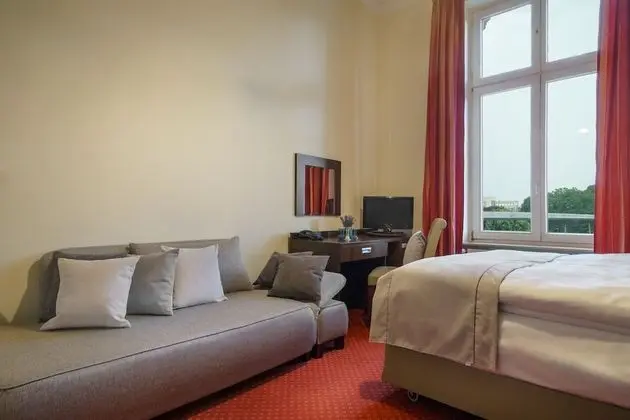 Comfort Tek Büyük Yataklı Oda