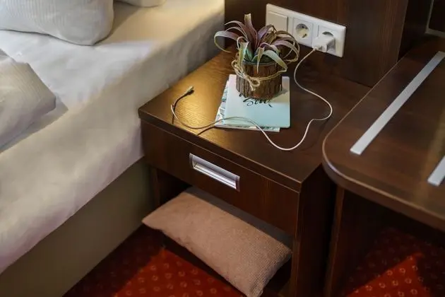 Comfort Tek Büyük Yataklı Oda