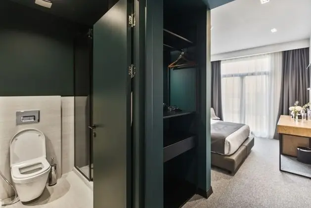 Standard Tek Büyük Yataklı Oda