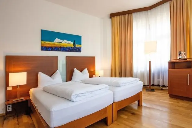 Family Dört Kişilik Oda