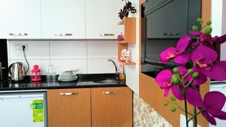 Triple, Bahçe veya Sokak Manzaralı, 1. Kat
