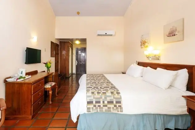 Standard Oda, 1 En Büyük (King) Boy Yatak, Okyanus Manzaralı
