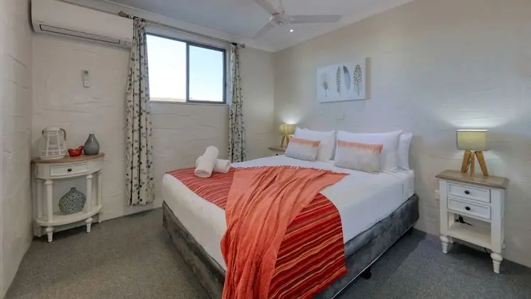 Standard Süit, 1 Yatak Odası, Sigara İçilmez, Küçük Mutfak (Twin Room)