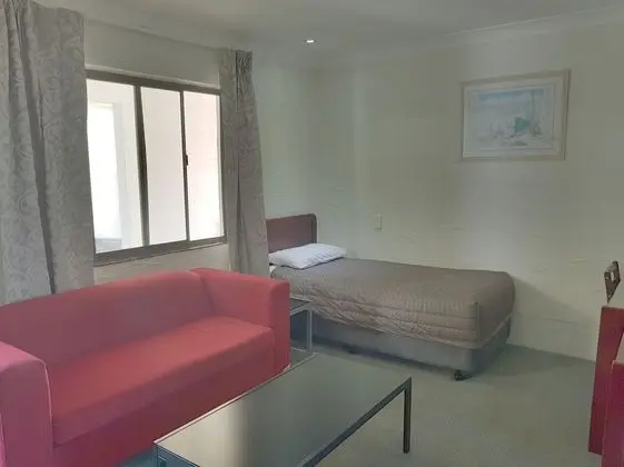 Standard Süit, 1 Yatak Odası, Sigara İçilmez, Küçük Mutfak (Twin Room)
