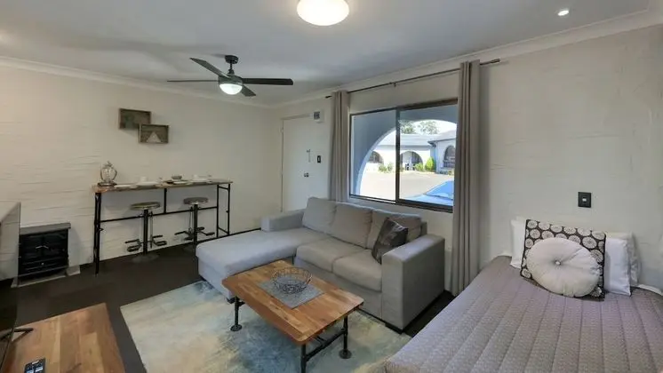 Standard Süit, 1 Yatak Odası, Sigara İçilmez, Küçük Mutfak (Twin Room)