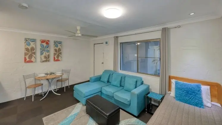 Standard Süit, 1 Yatak Odası, Sigara İçilmez, Küçük Mutfak (Twin Room)