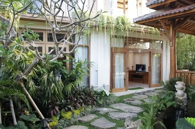 Family 3 Bedrooms without Pool