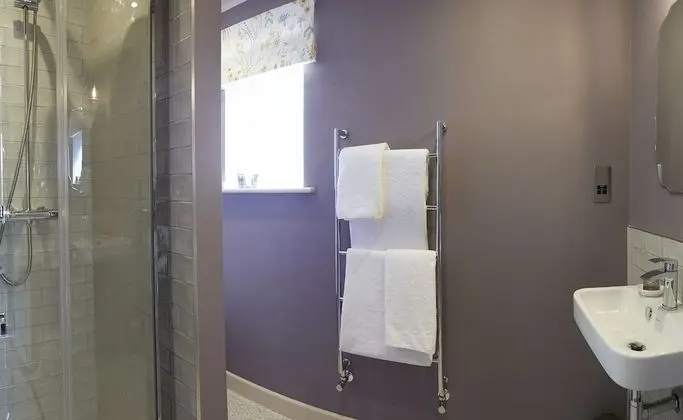 Standard Tek Büyük Yataklı Oda (Room 2)