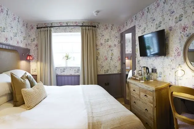 Standard Tek Büyük Yataklı Oda (Room 4)