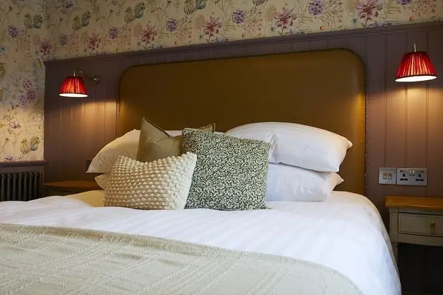 Standard Tek Büyük Yataklı Oda (Room 4)