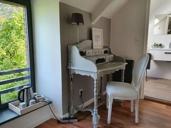 Traditional Tek Büyük Yataklı Oda, Bahçe Manzaralı (Glycine)