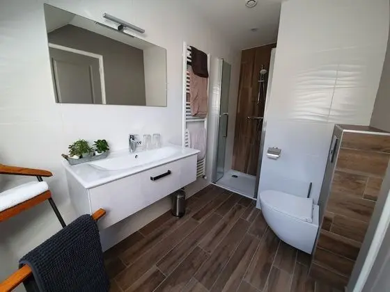 Traditional Tek Büyük Yataklı Oda, Bahçe Manzaralı (Glycine)