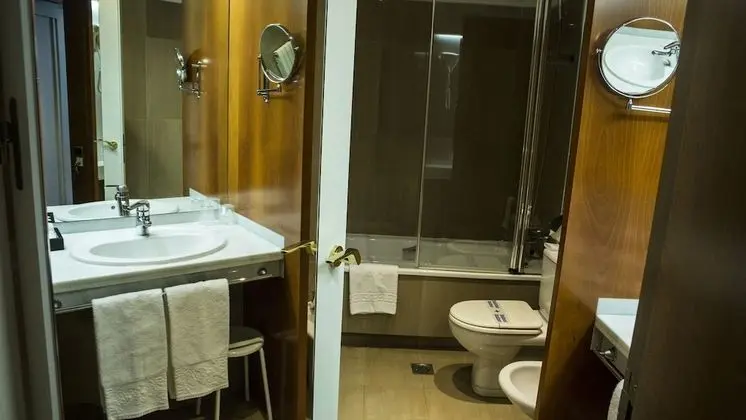 Junior Süit, 1 En Büyük (King) Boy Yatak, Balkon, Şehir Manzaralı (Mini)