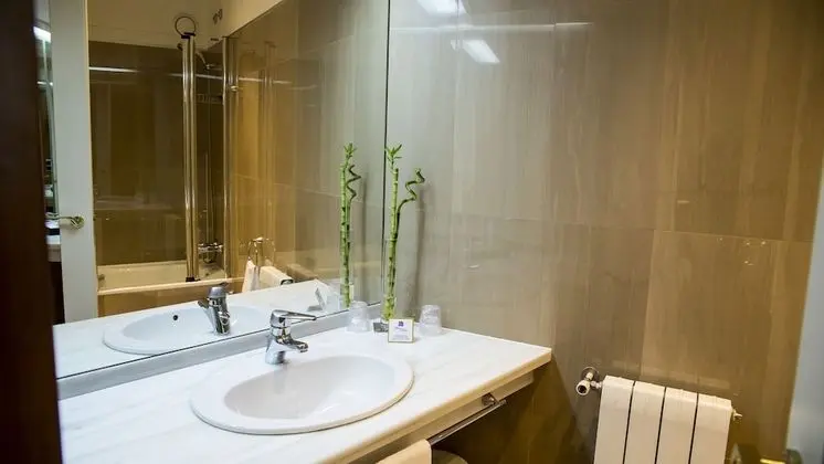 Junior Süit, 1 En Büyük (King) Boy Yatak, Balkon, Şehir Manzaralı (Mini)