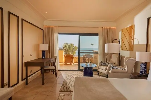Junior Suite Deluxe Frontal Ocean View (2 ad)