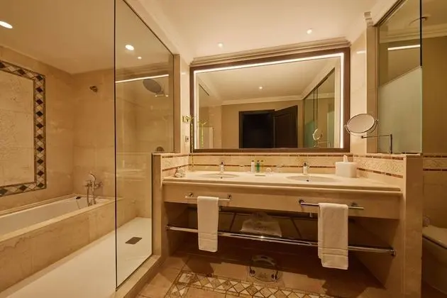 Junior Suite Deluxe Frontal Ocean View (2 ad)