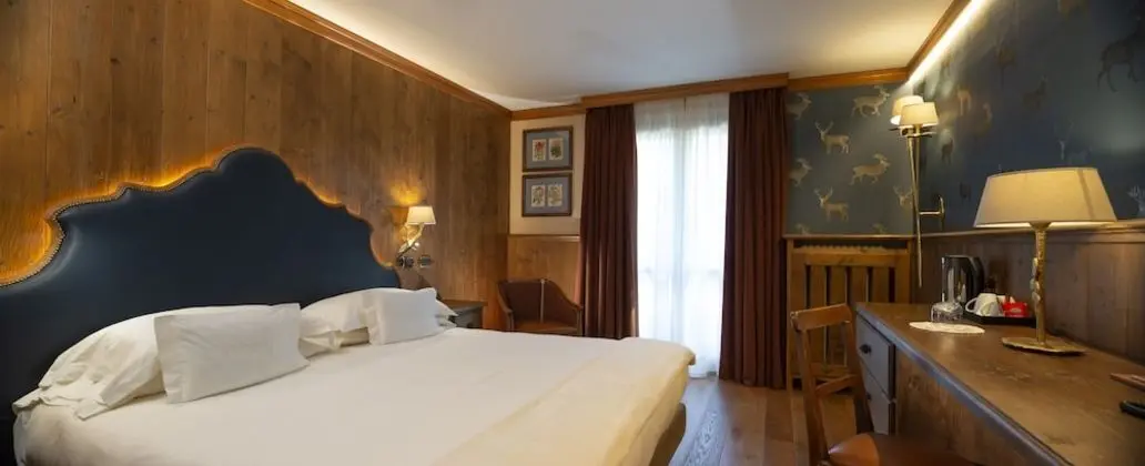 Comfort Tek Büyük Yataklı Oda