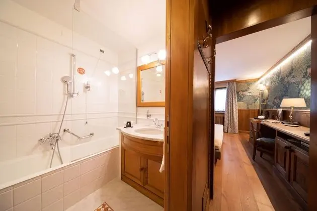 Comfort Tek Büyük Yataklı Oda