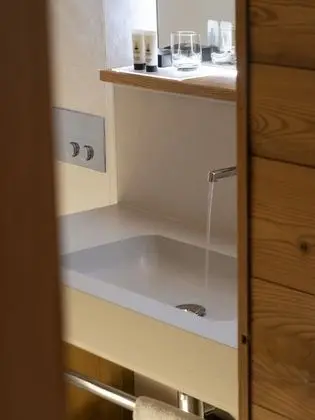 Junior Süit, 1 En Büyük (King) Boy Yatak ve Çekyat